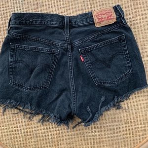Vintage Levi’s cut off shorts